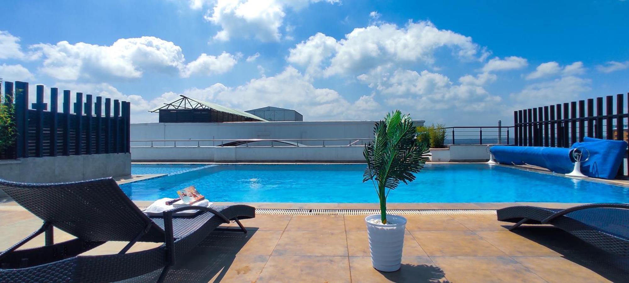 Dukes Suites Найробі Екстер'єр фото